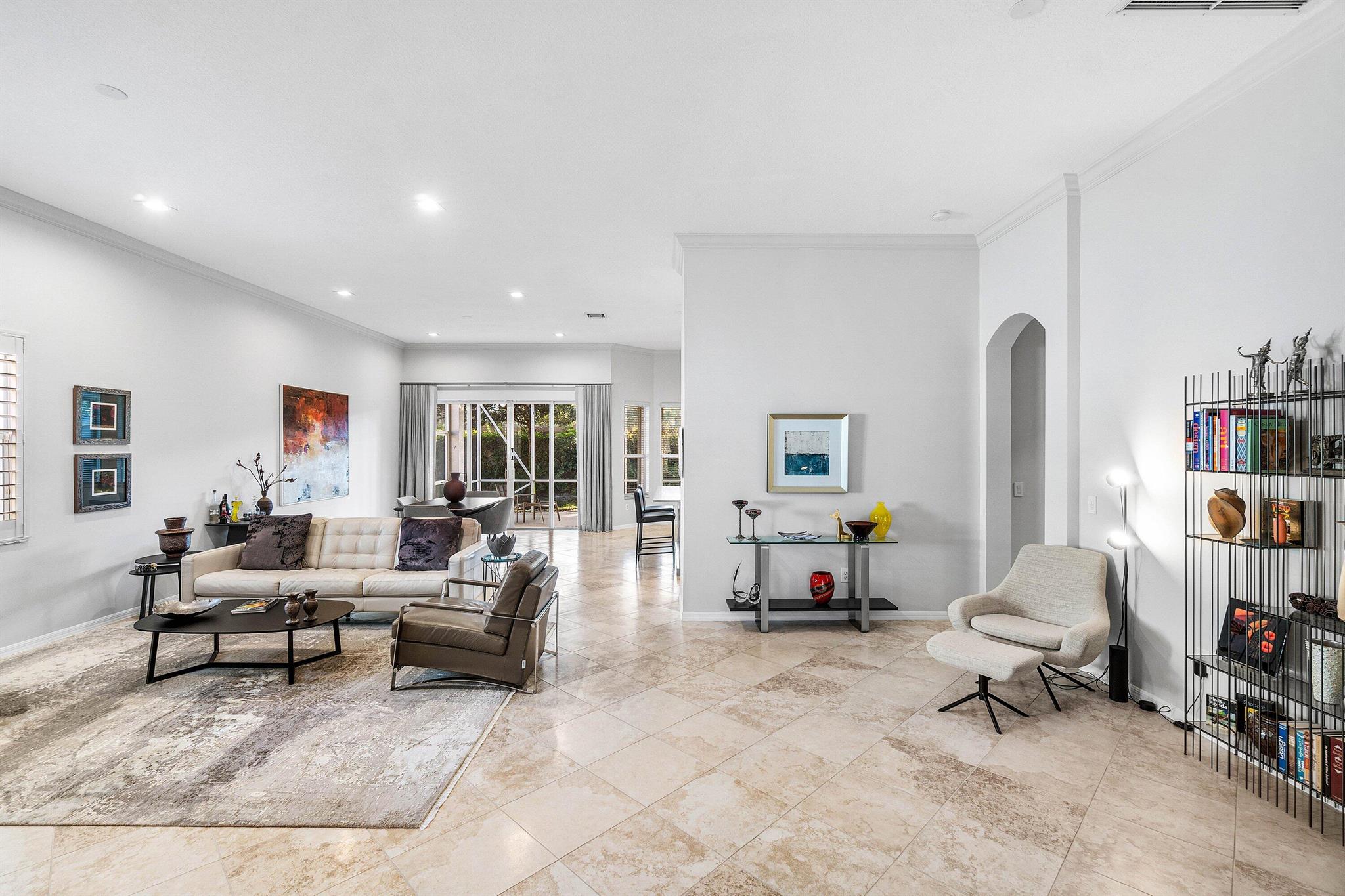 7880 New Holland Way