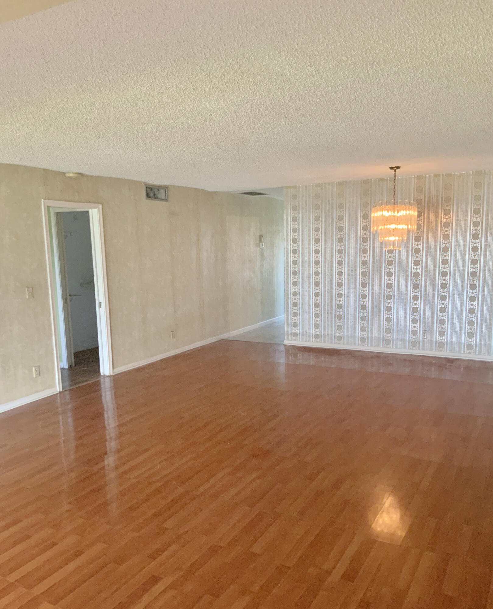 1621 NW 18th Avenue 102