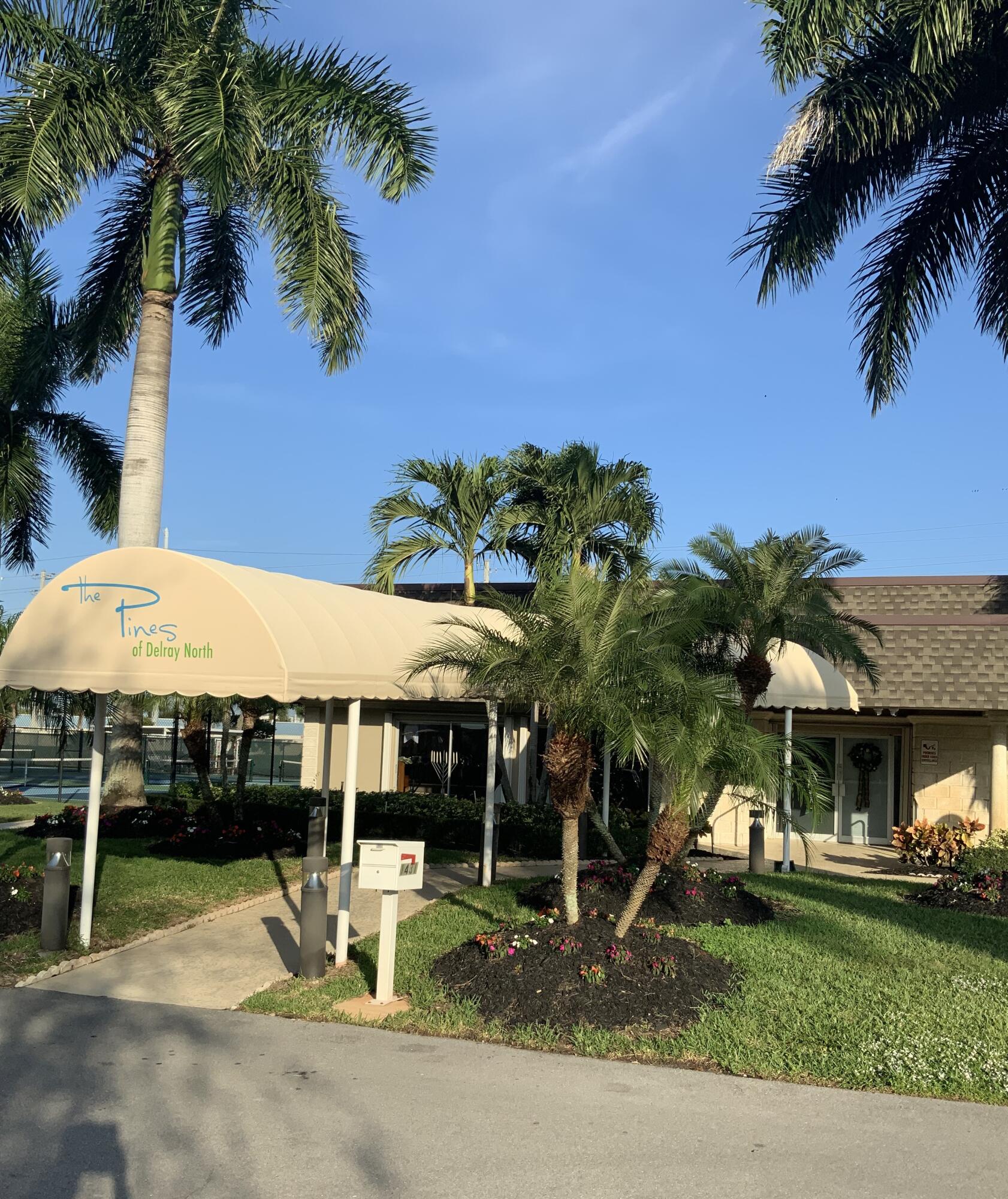 1621 NW 18th Avenue 102