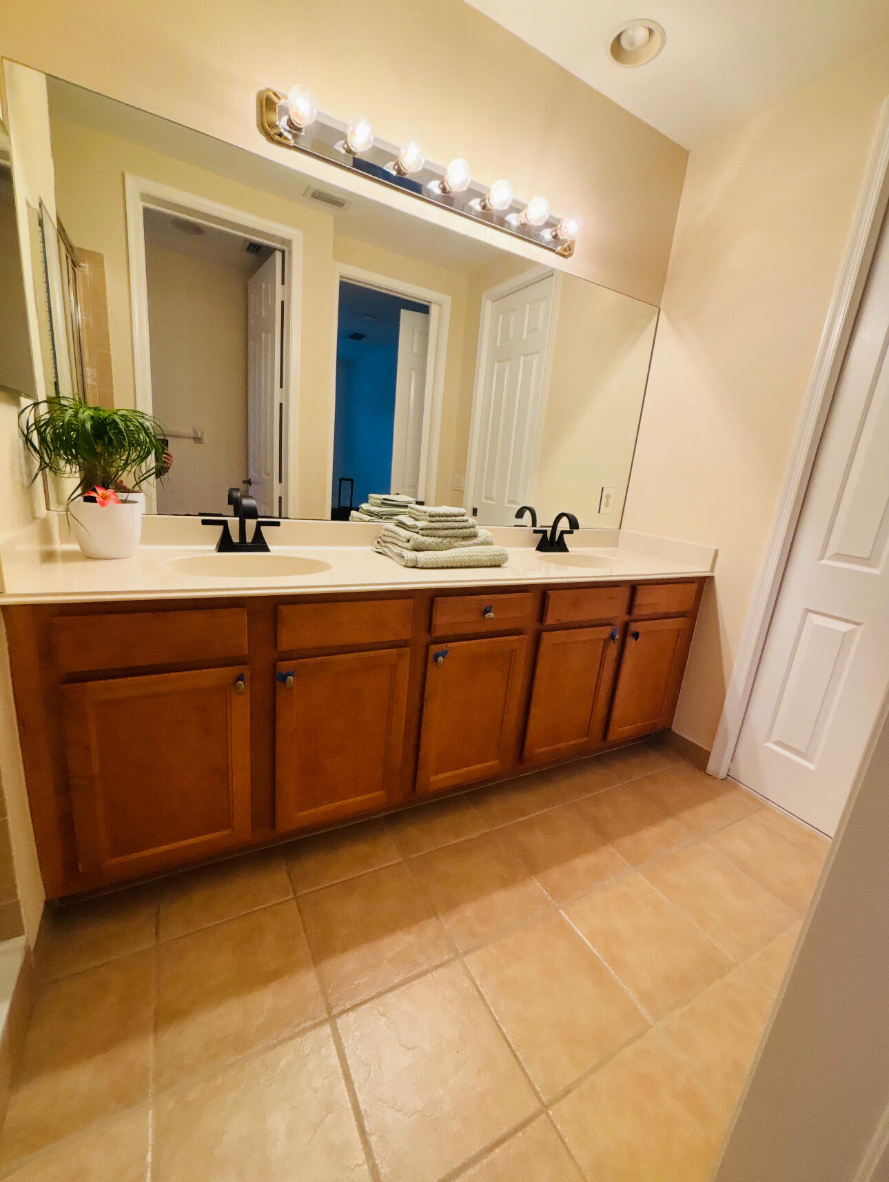 113 Evergrene Parkway 3-A