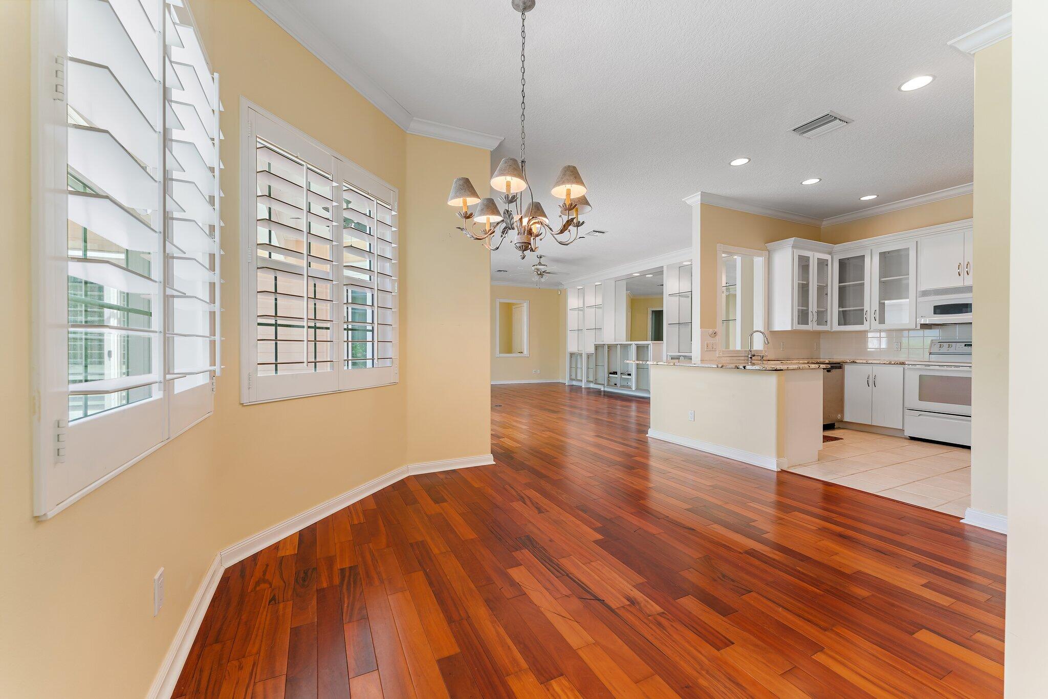 215 New Haven Boulevard