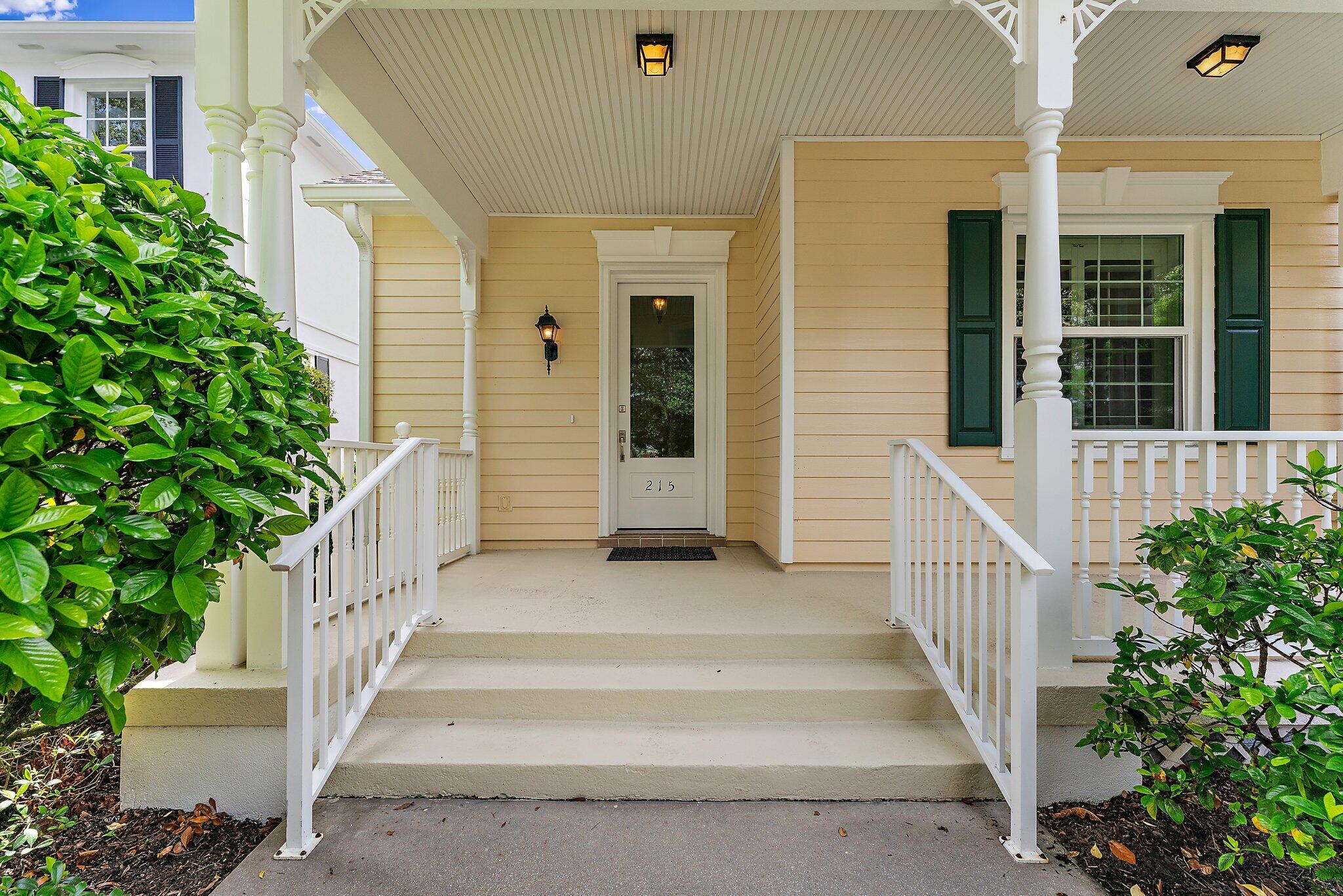 215 New Haven Boulevard