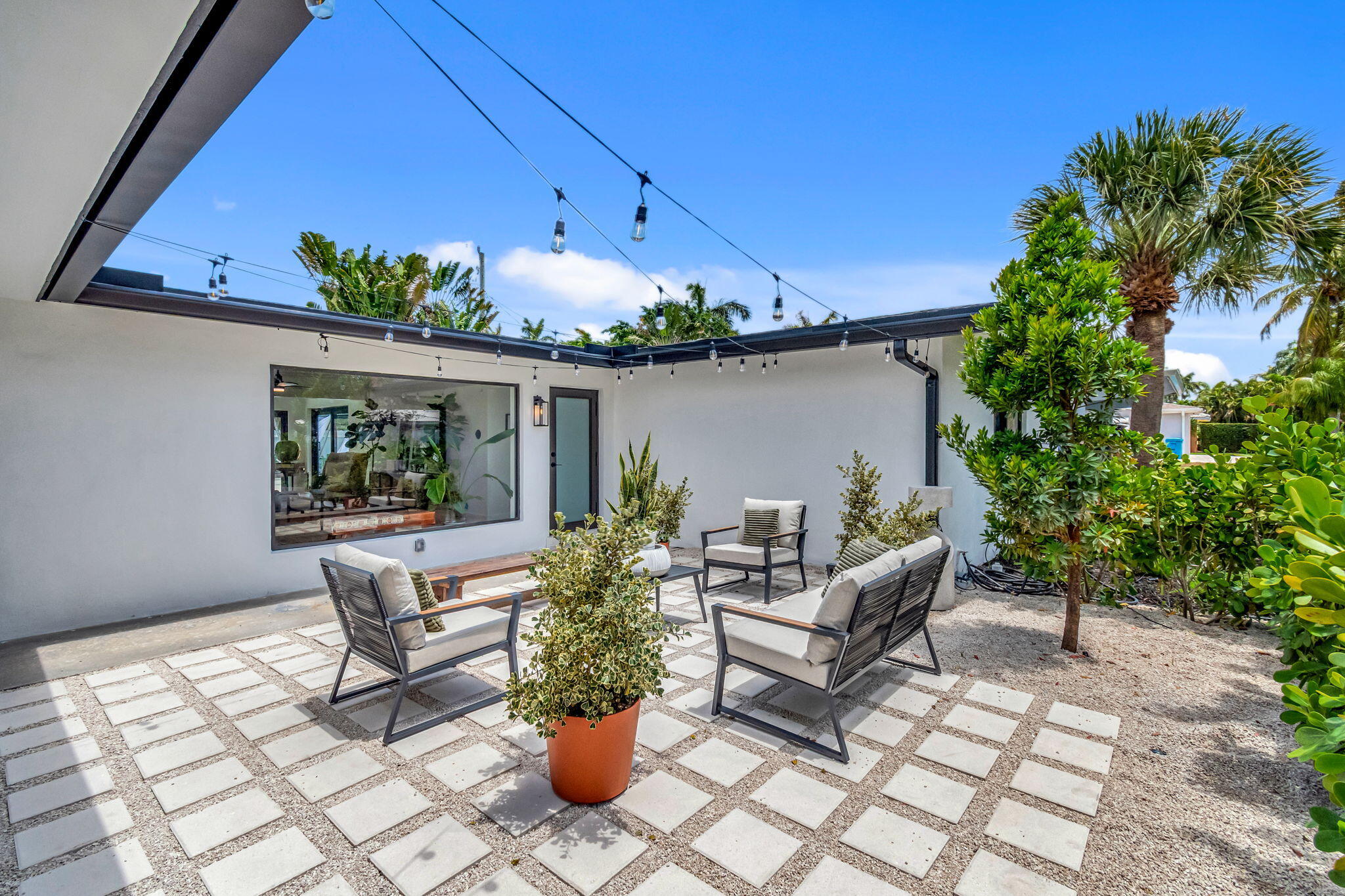 625 Las Palmas Park