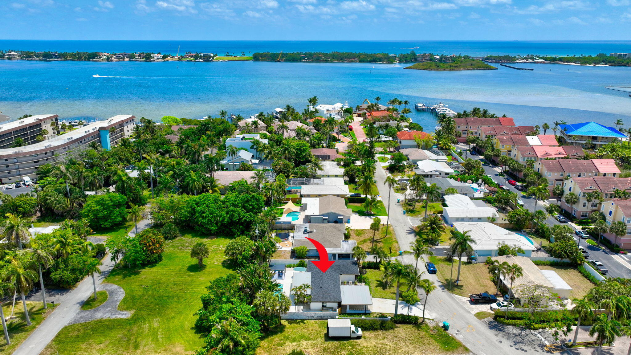 625 Las Palmas Park