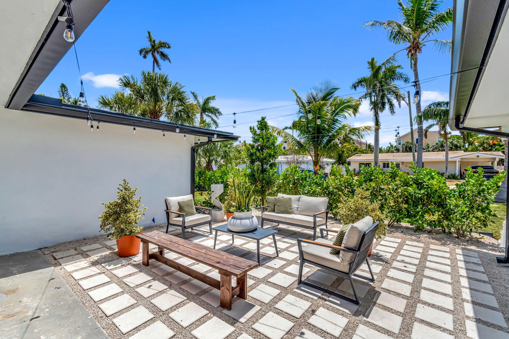 625 Las Palmas Park