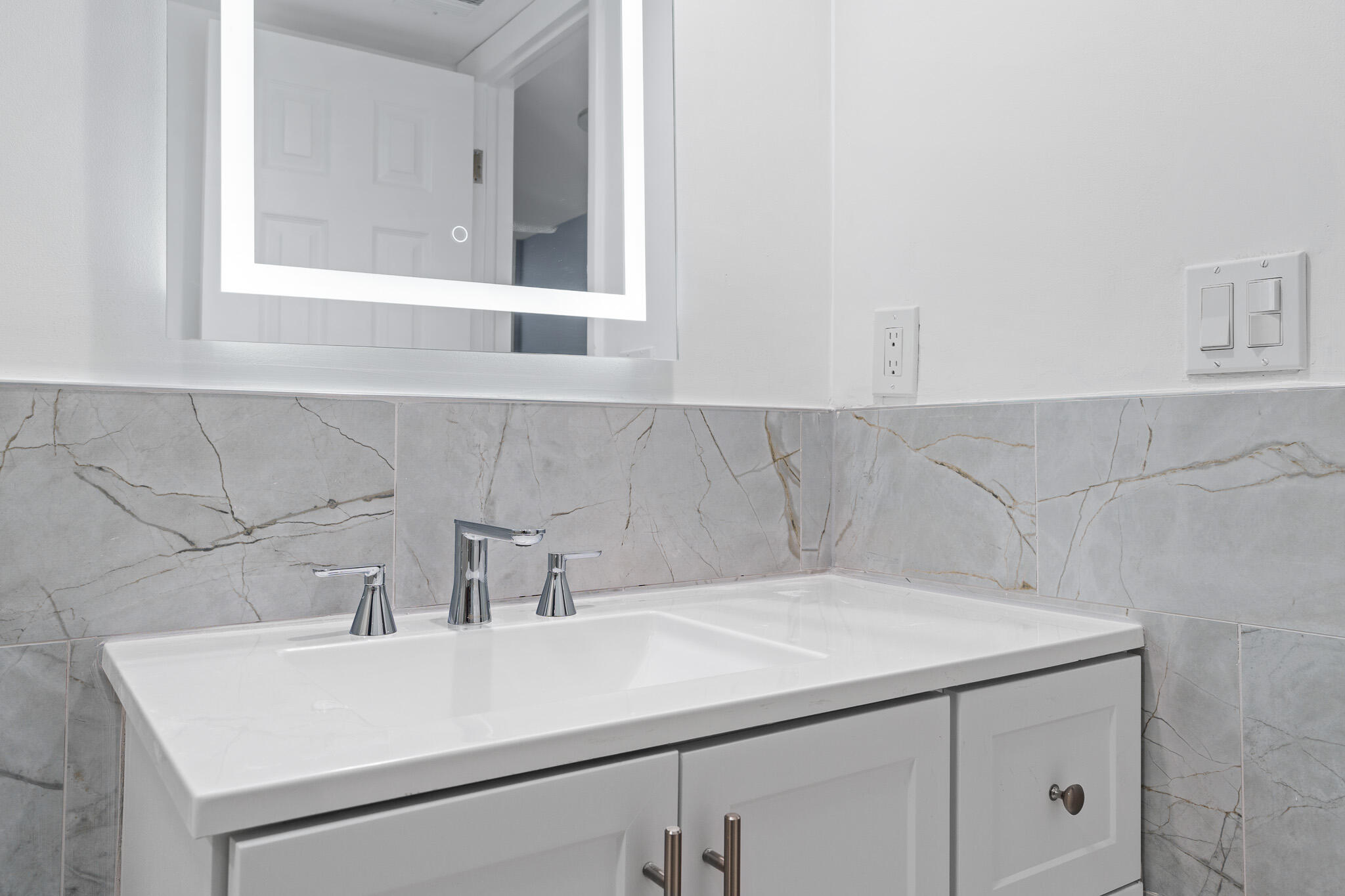 3580 S Ocean Boulevard 8b