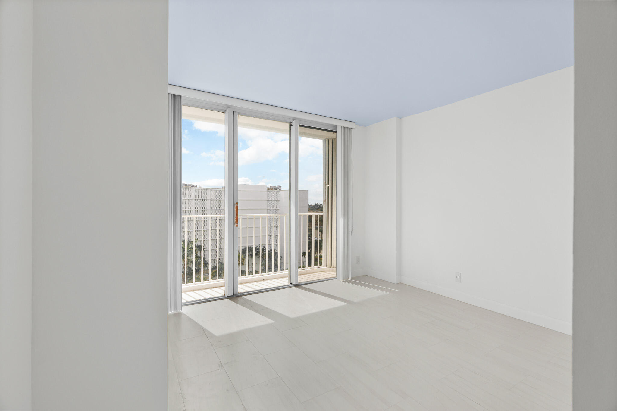 3580 S Ocean Boulevard 8b