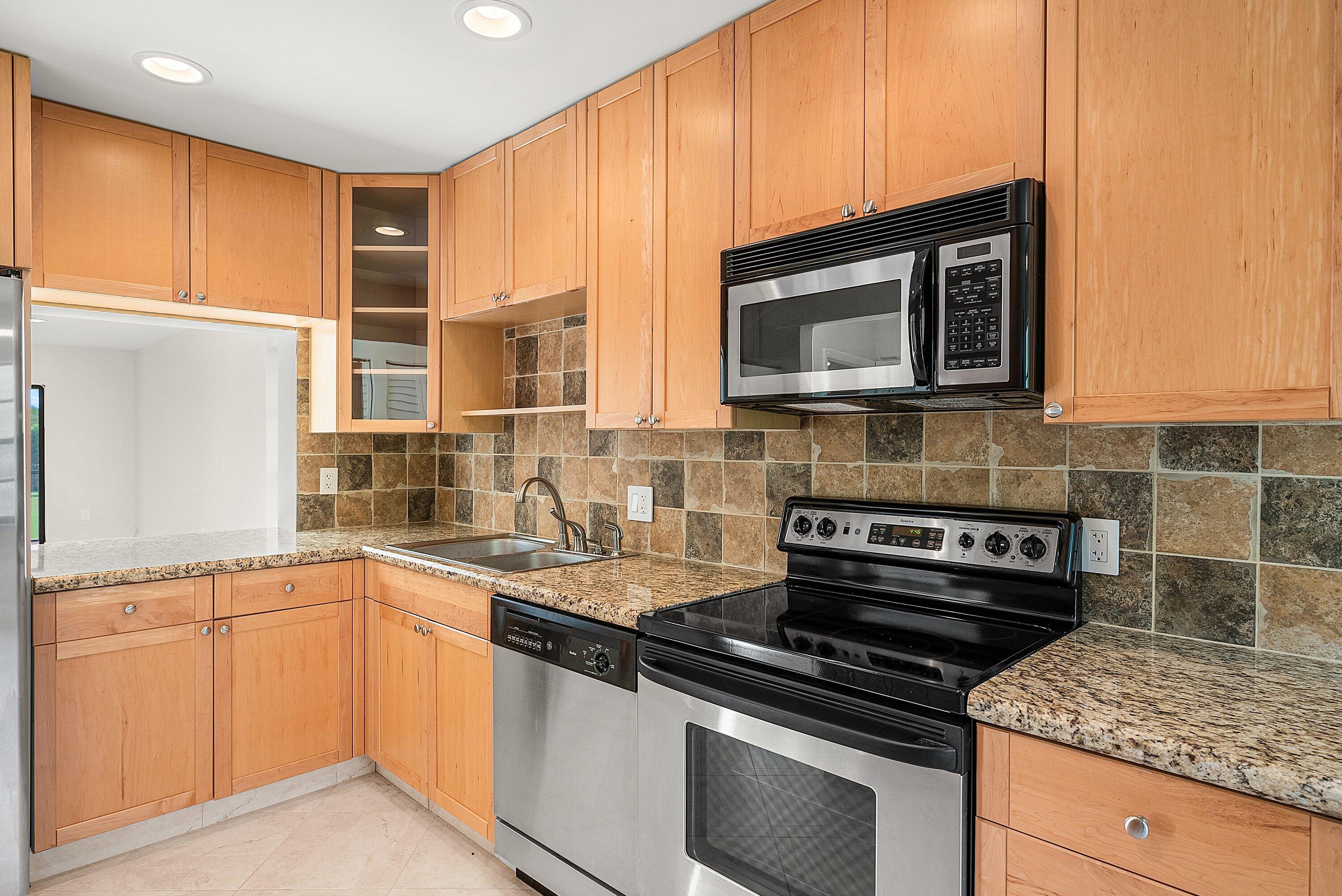 13 Southport Lane H, Boynton Beach