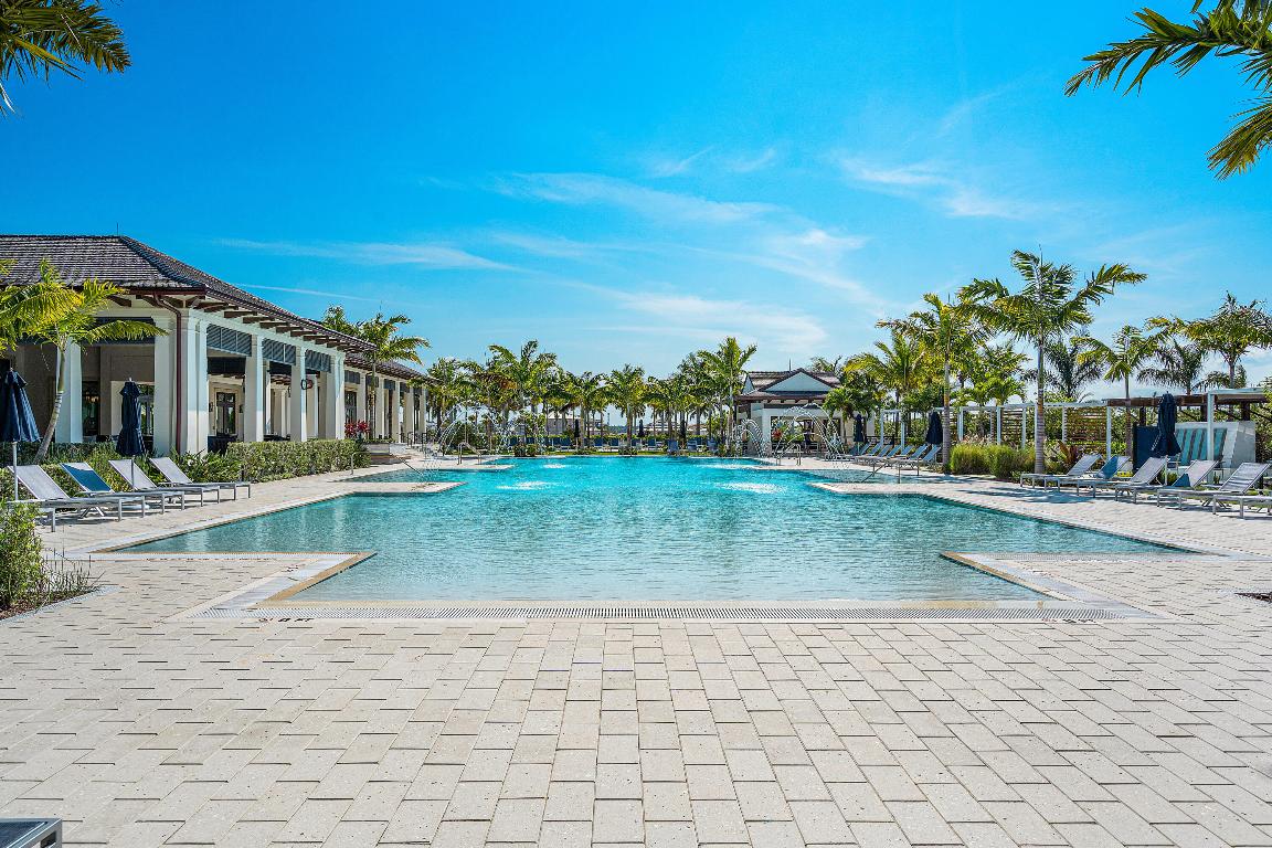 12505 Triumph Lane, Palm Beach Gardens