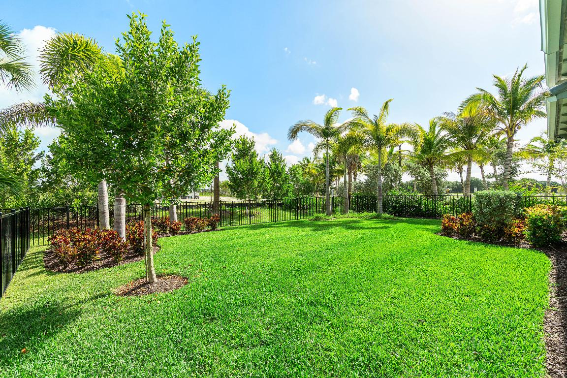 12505 Triumph Lane, Palm Beach Gardens