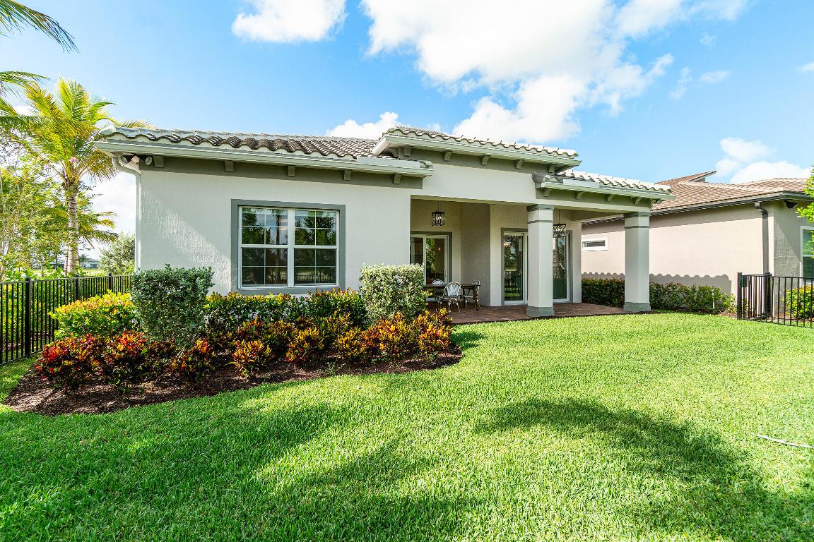 12505 Triumph Lane, Palm Beach Gardens