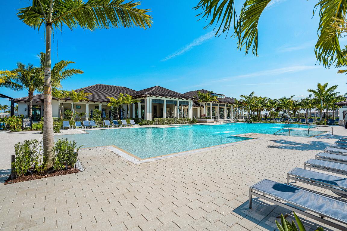 12505 Triumph Lane, Palm Beach Gardens