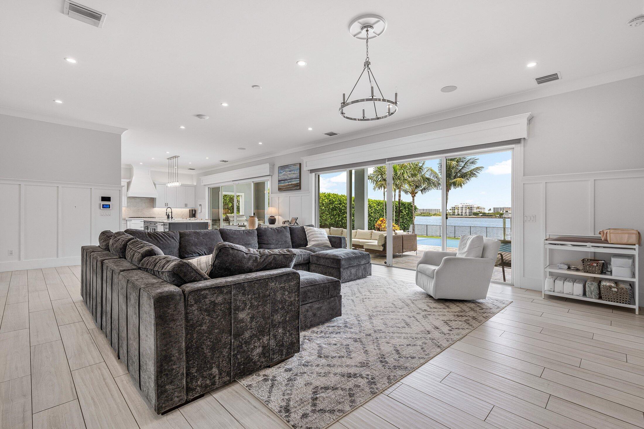 2100 Notre Dame Drive, Lake Worth Beach