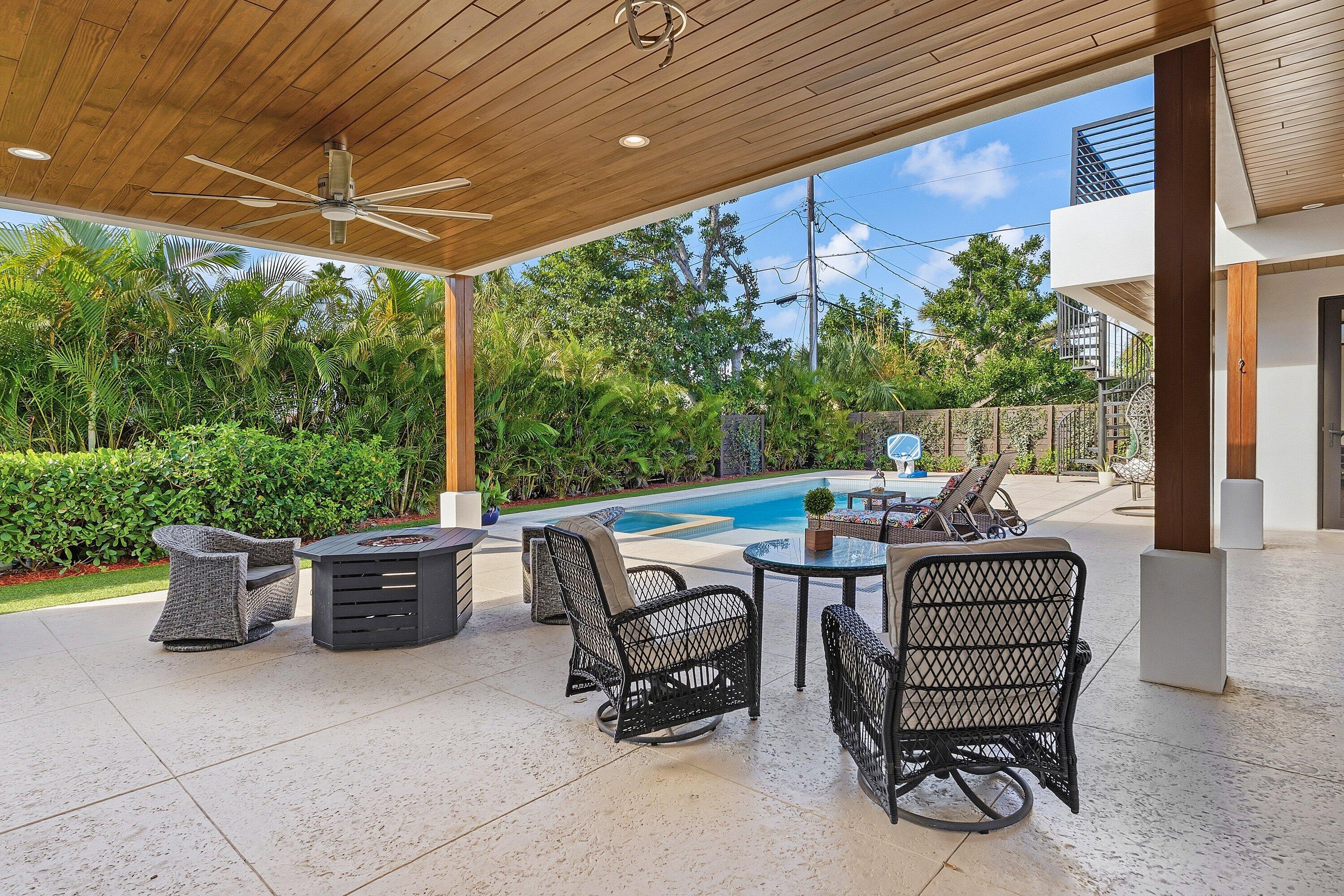 1801 N Lakeside Drive, Lake Worth Beach