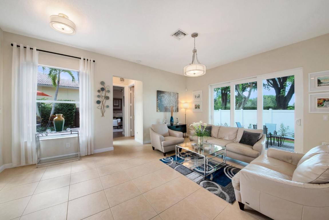 6874 Houlton Circle, Lake Worth