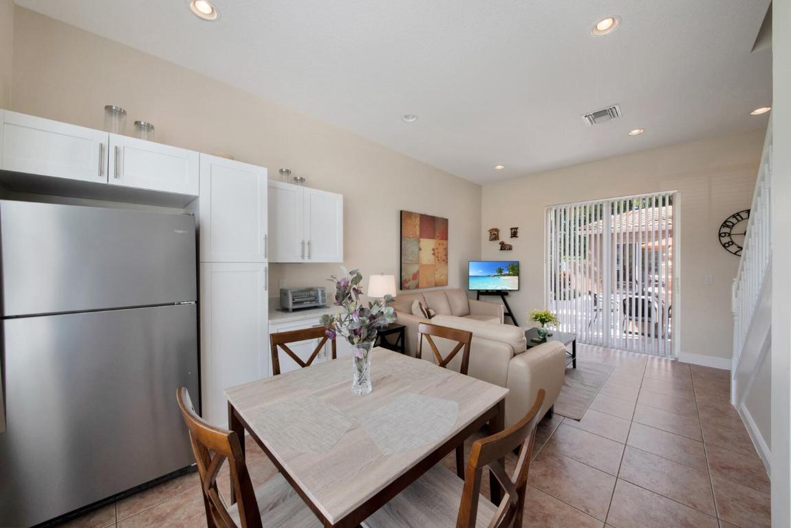 6874 Houlton Circle, Lake Worth