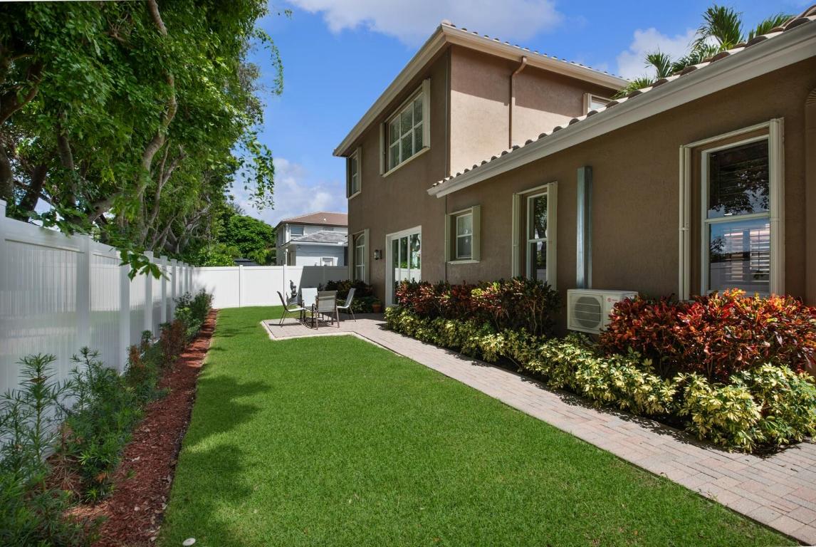 6874 Houlton Circle, Lake Worth
