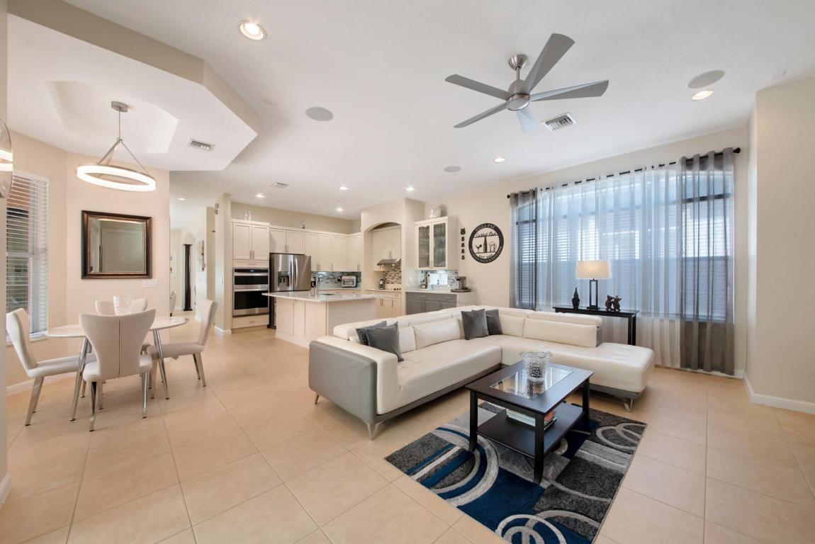 6874 Houlton Circle, Lake Worth