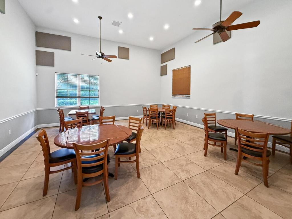 6874 Houlton Circle, Lake Worth