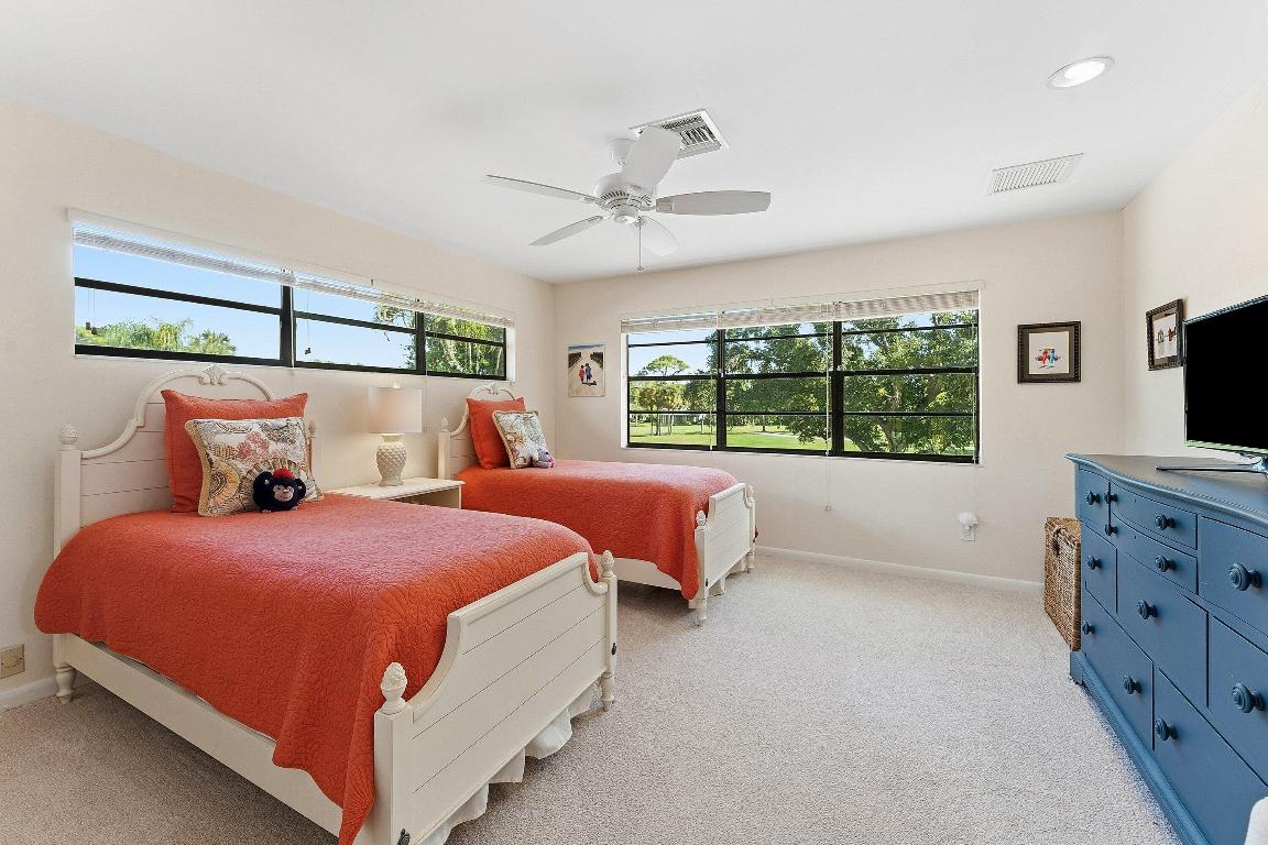 39 Estate Drive, Boynton Beach