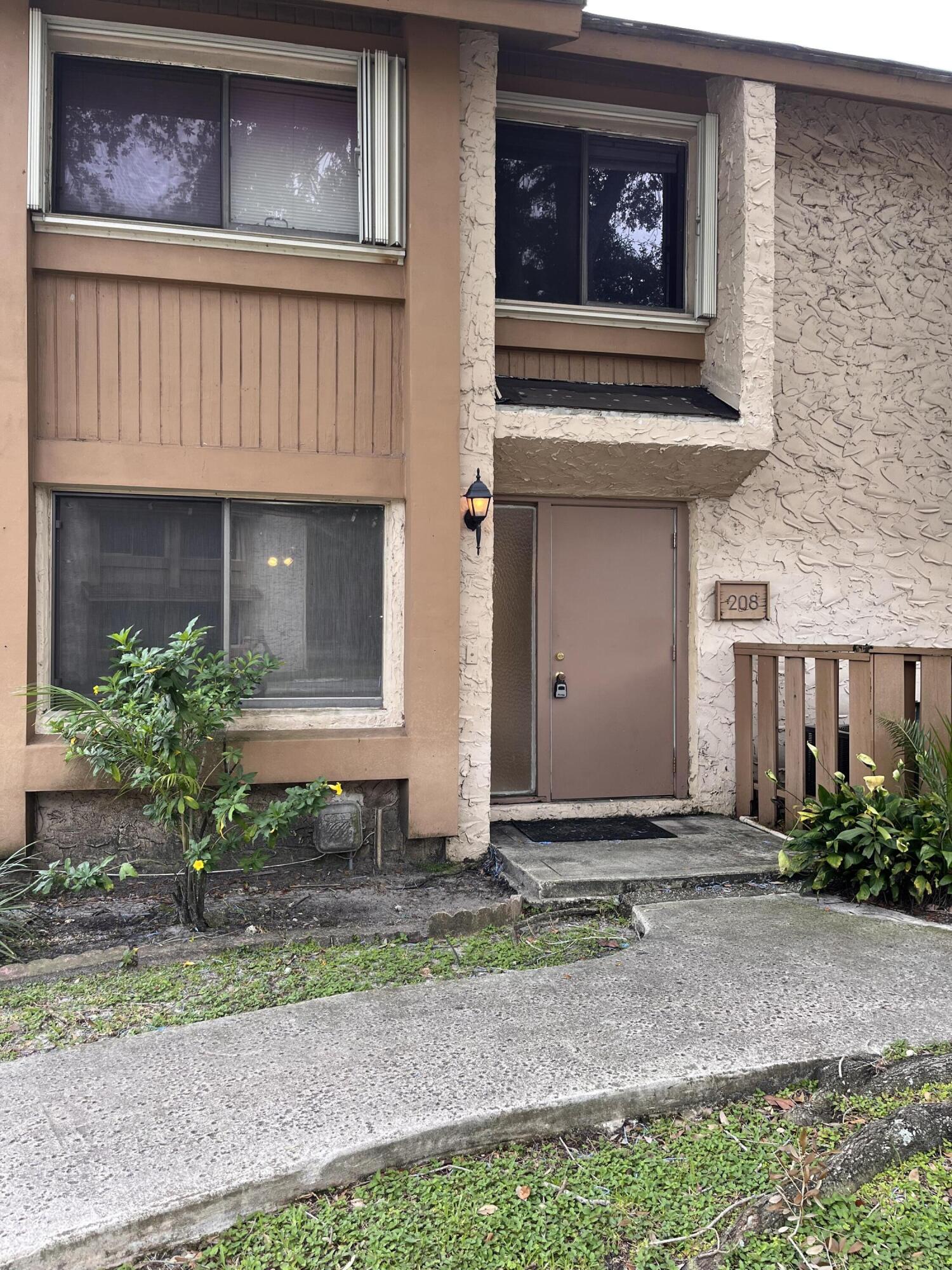 208 Wimbledon Lake Drive 208, Plantation Unit: 208