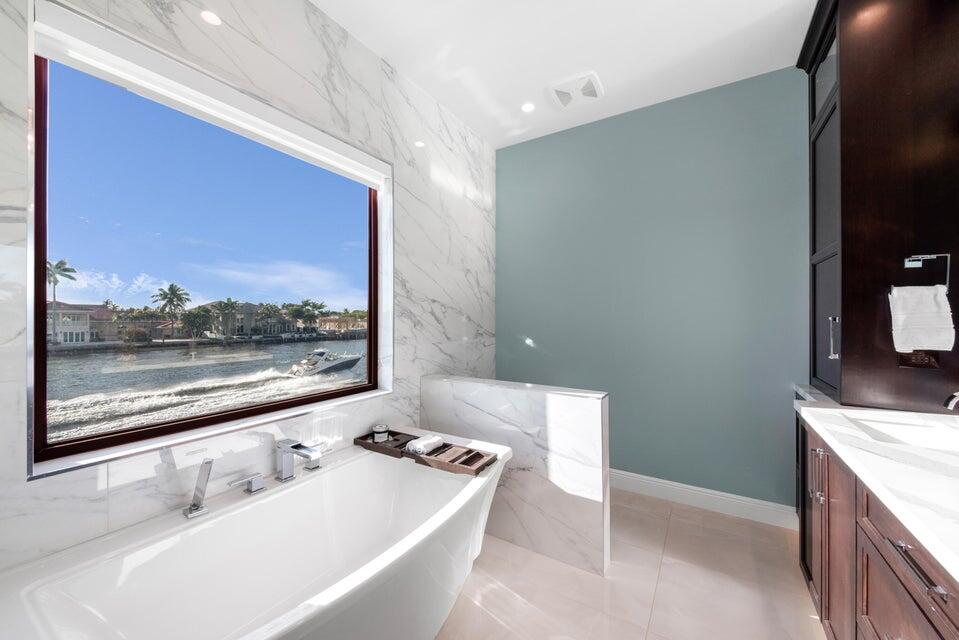 4555 W Tradewinds Avenue, Lauderdale-By-The-Sea