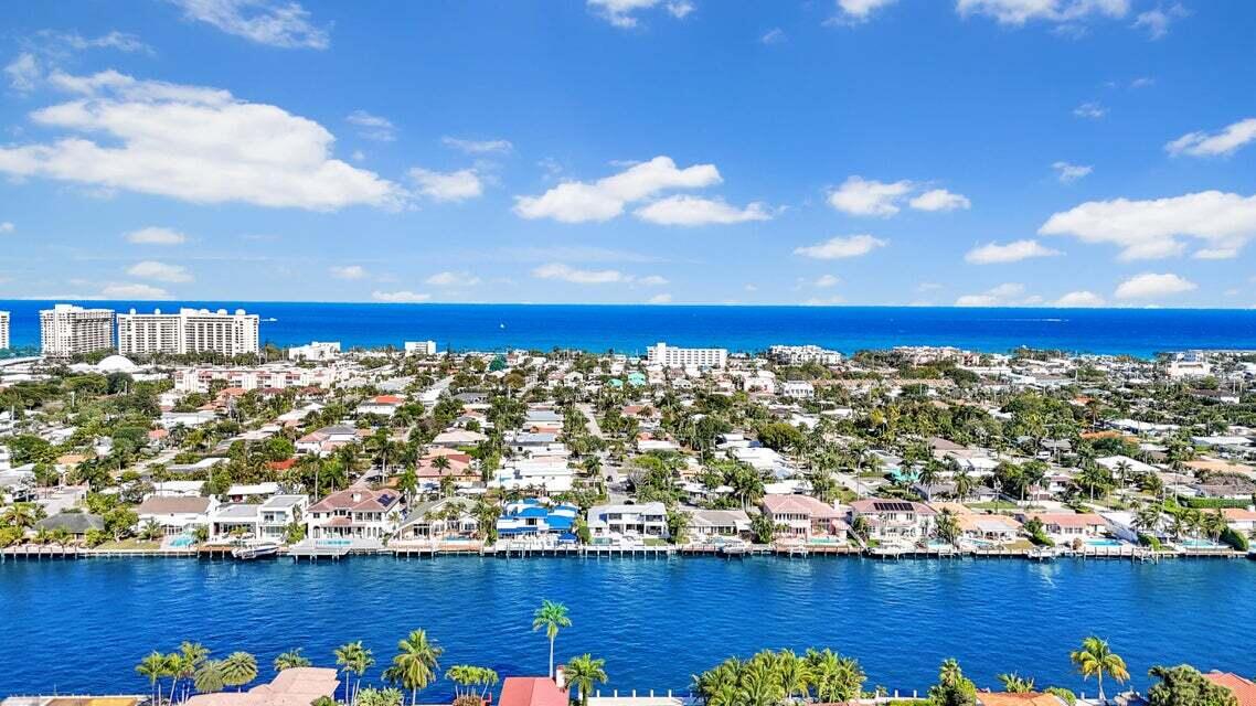 4555 W Tradewinds Avenue, Lauderdale-By-The-Sea