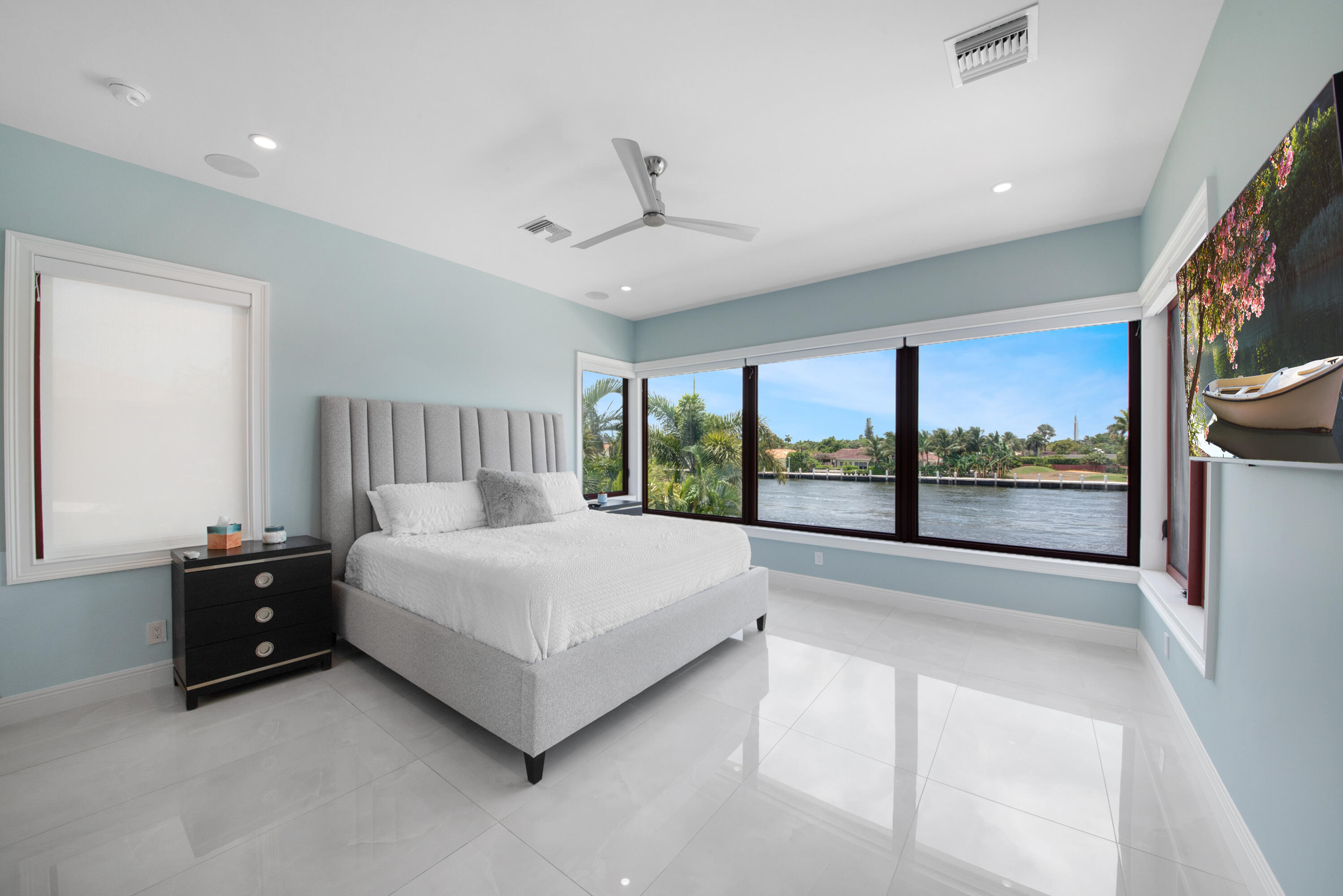4555 W Tradewinds Avenue, Lauderdale-By-The-Sea