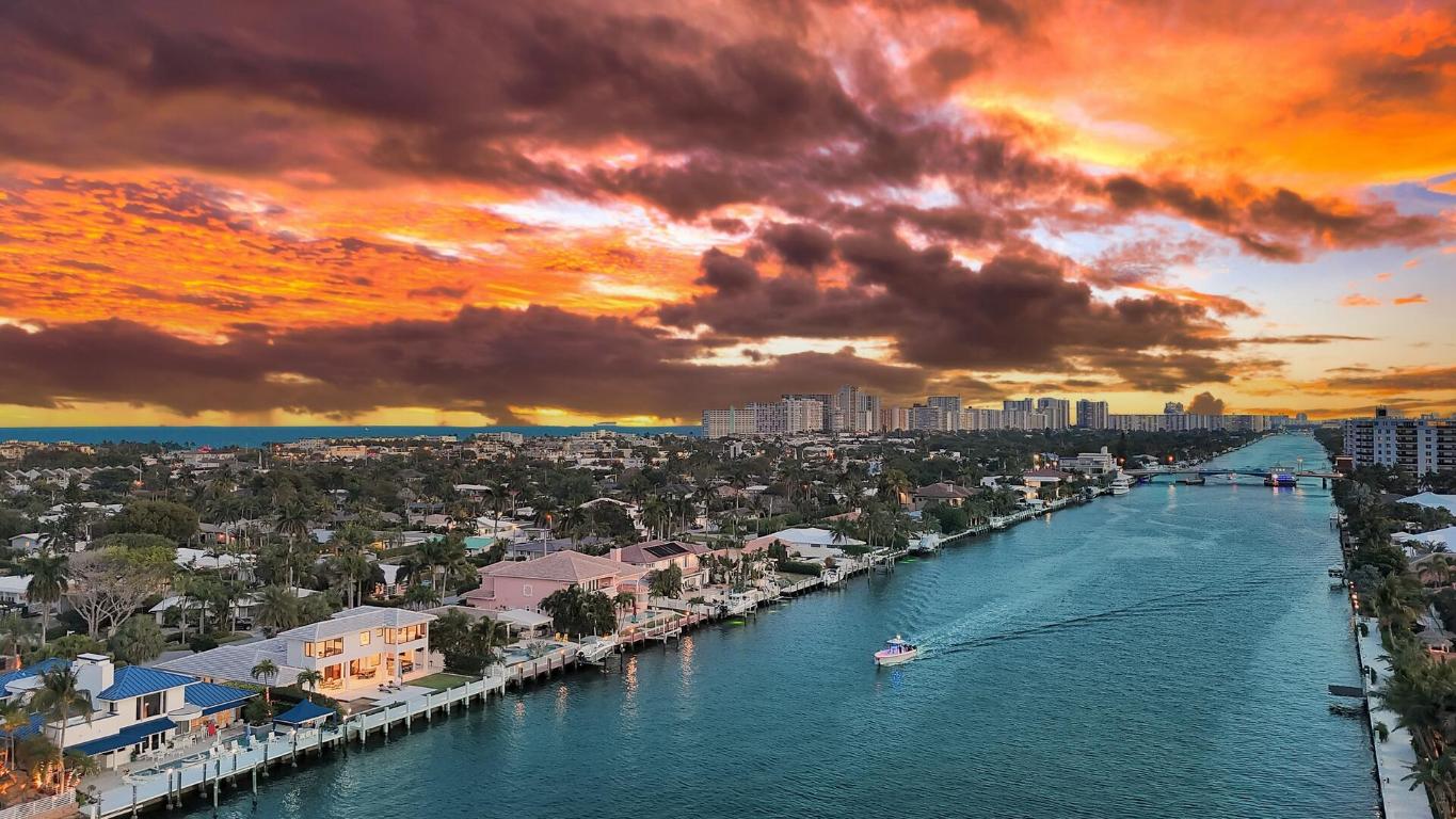 4555 W Tradewinds Avenue, Lauderdale-By-The-Sea