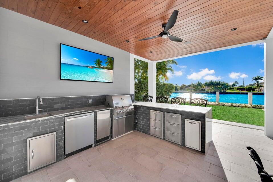 4555 W Tradewinds Avenue, Lauderdale-By-The-Sea