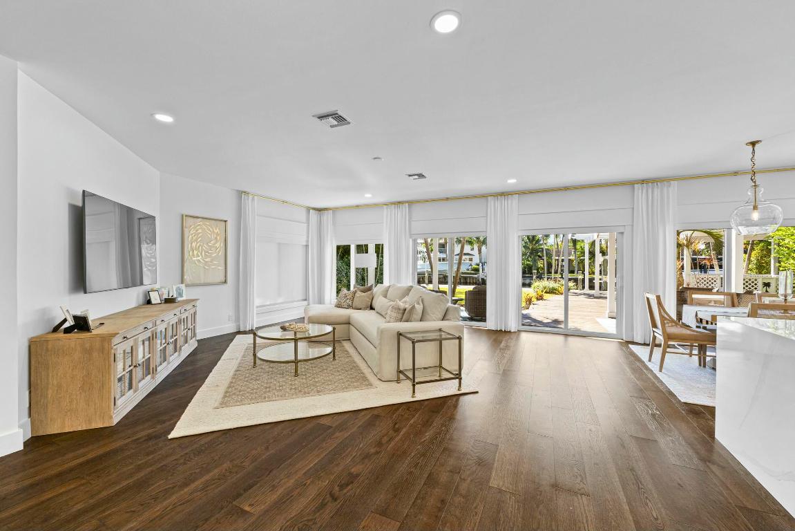 104 Eganfuskee Street