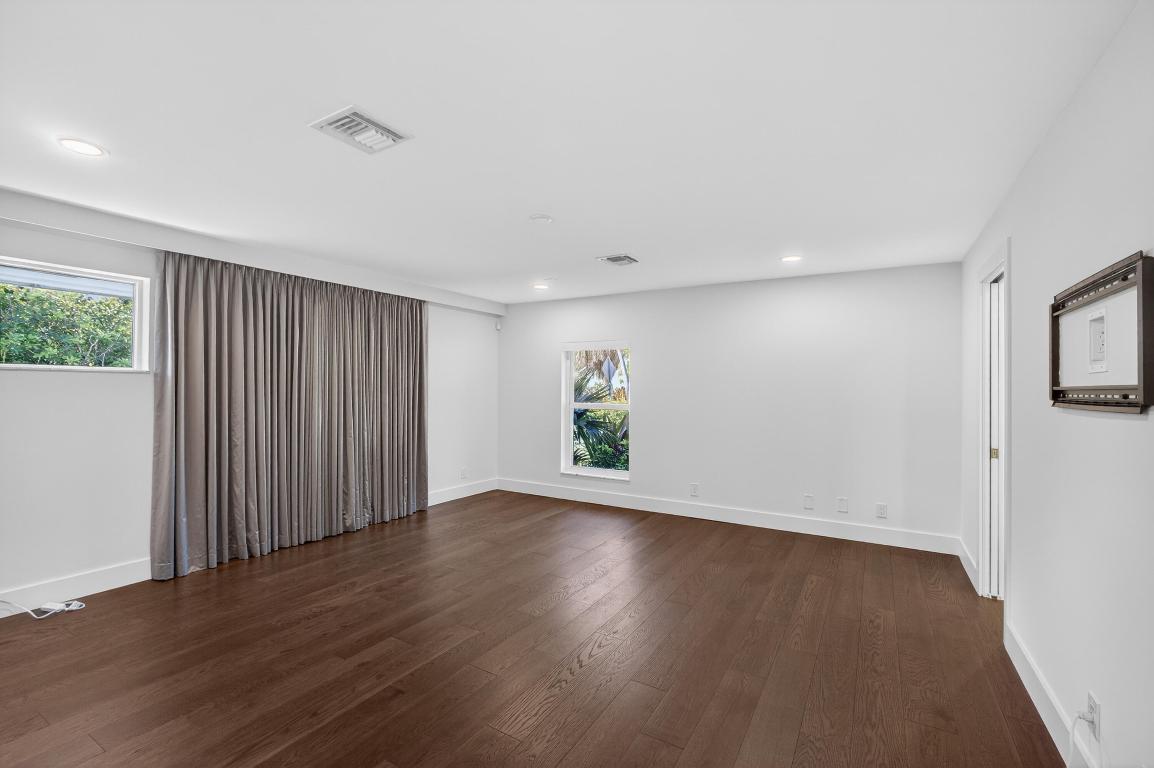 104 Eganfuskee Street