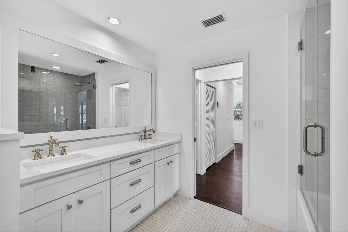 104 Eganfuskee Street