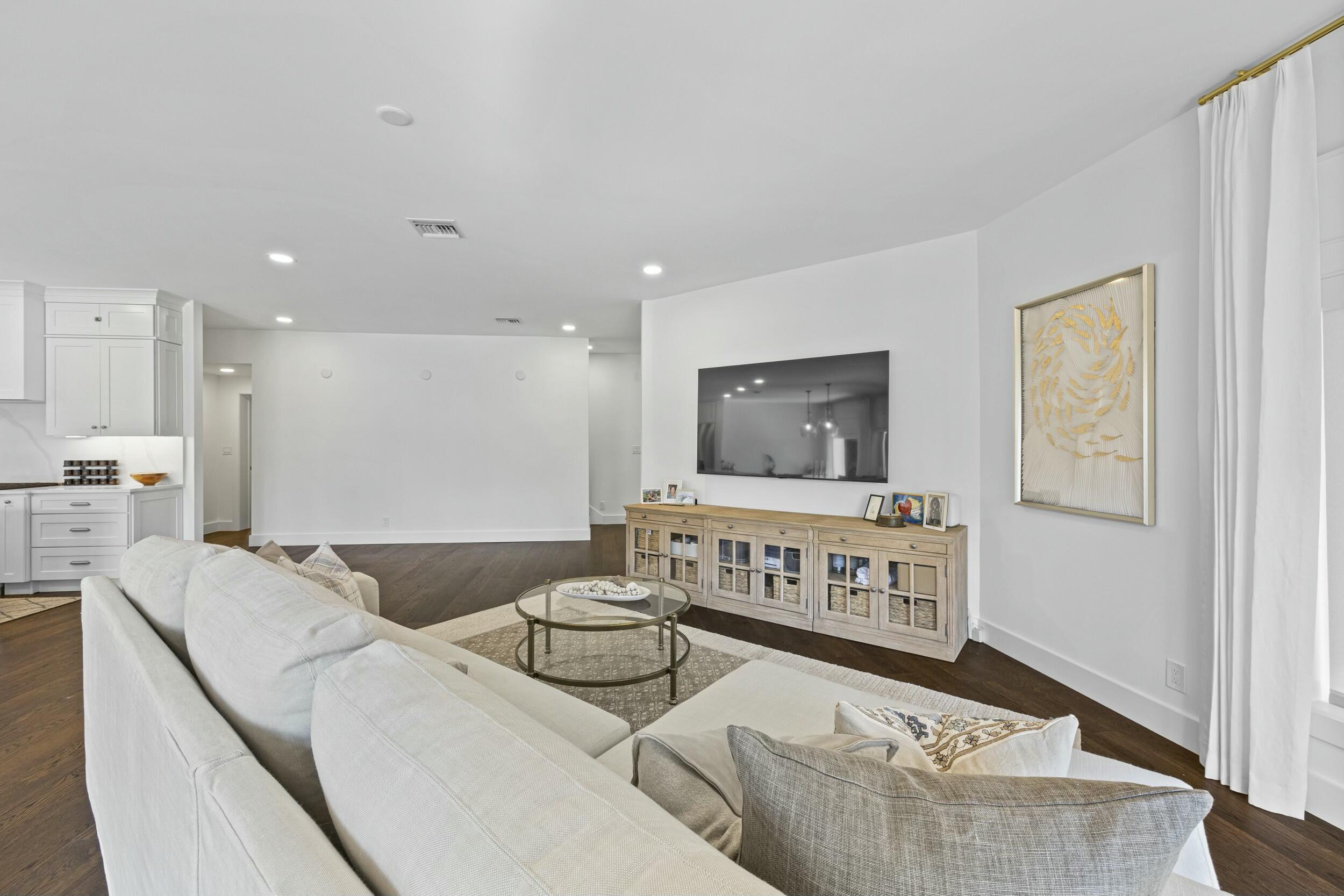 104 Eganfuskee Street