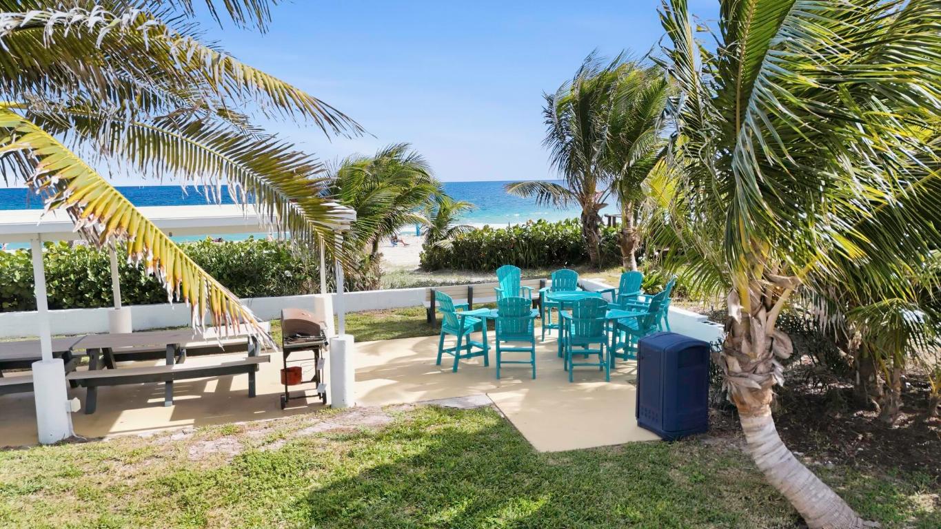 21 Hibiscus Drive I, Briny Breezes Unit: I