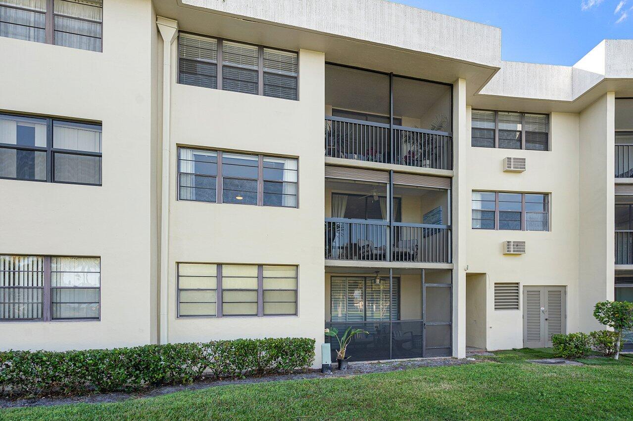 2420 Deer Creek Country Club Boulevard 205-D, Deerfield Beach Unit: 205-D