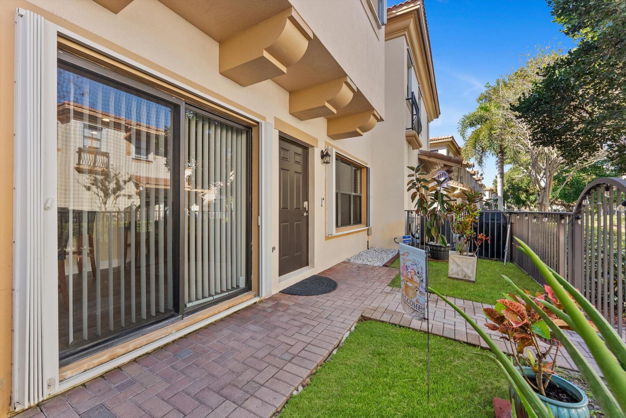 4735 Preserve Street, Coconut Creek
