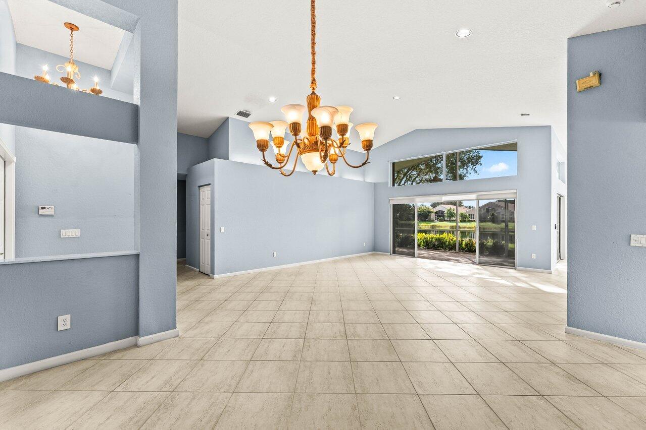 11518 Pamplona Boulevard