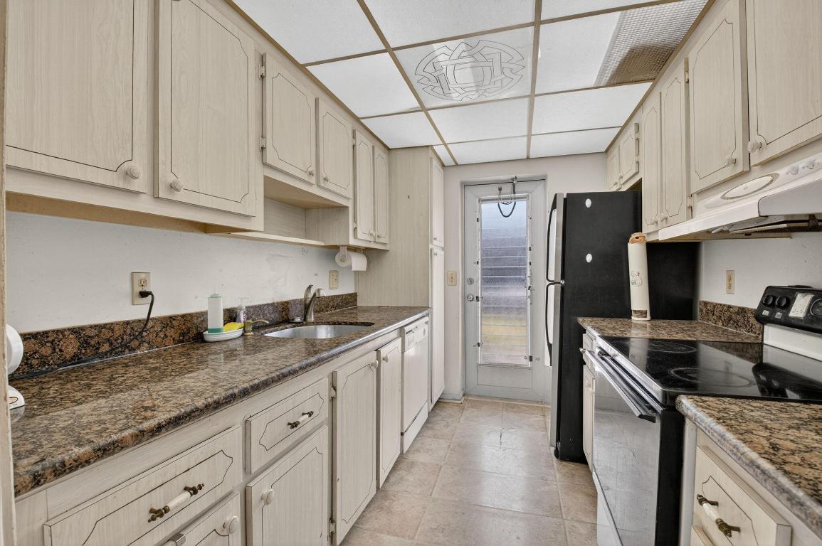 3100 S Ocean Boulevard 102, Highland Beach Unit: 102