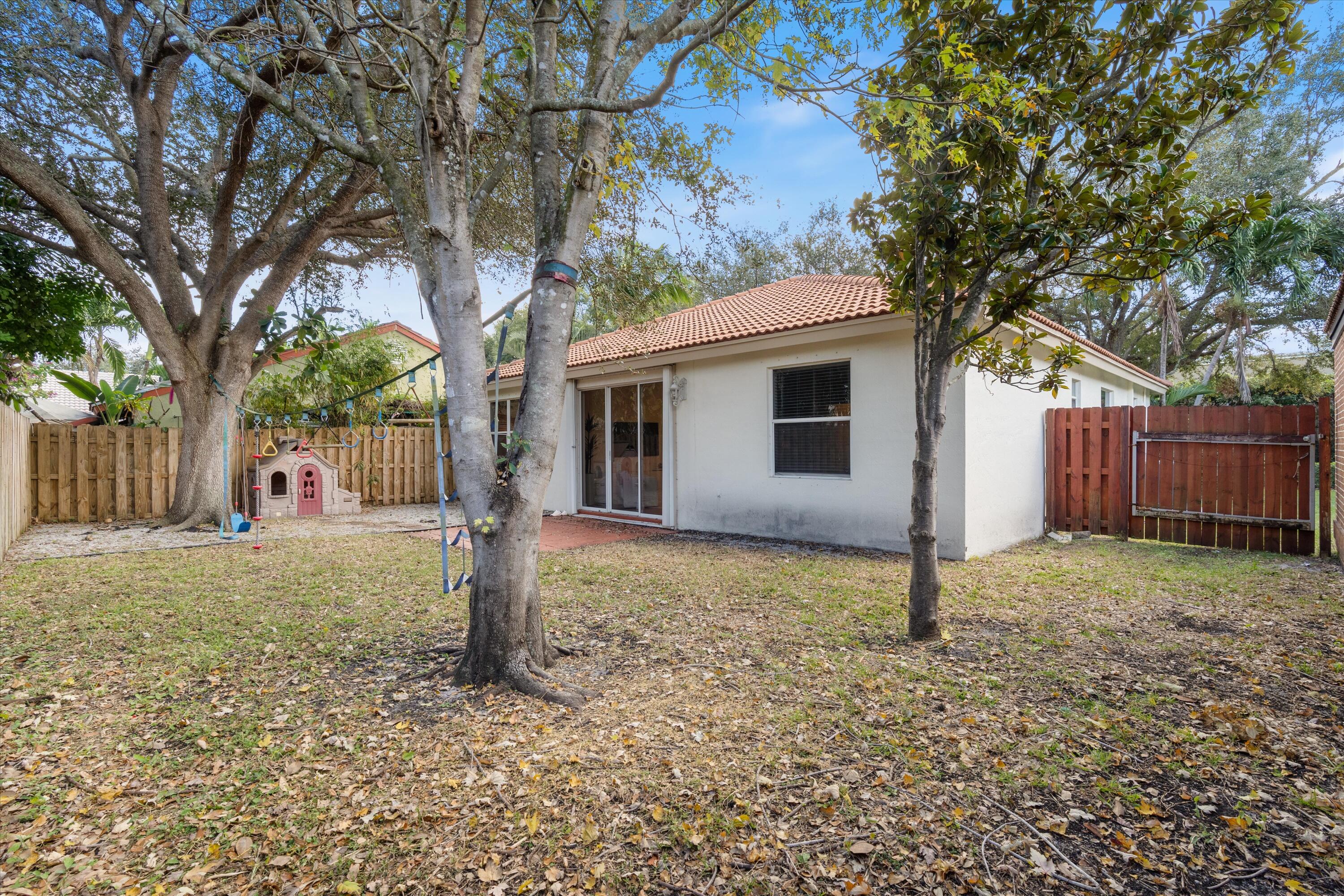 4155 NW 1st Court, Delray Beach