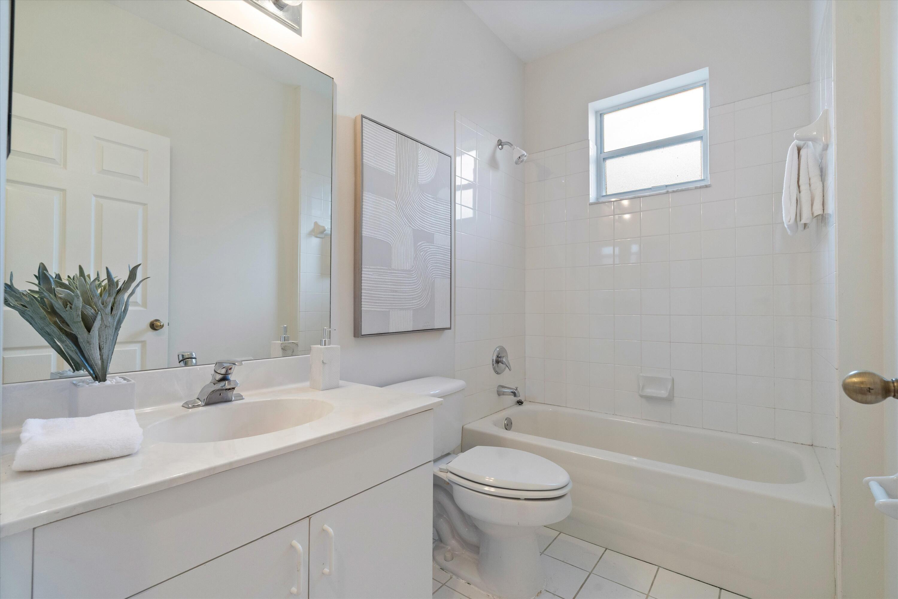 4155 NW 1st Court, Delray Beach