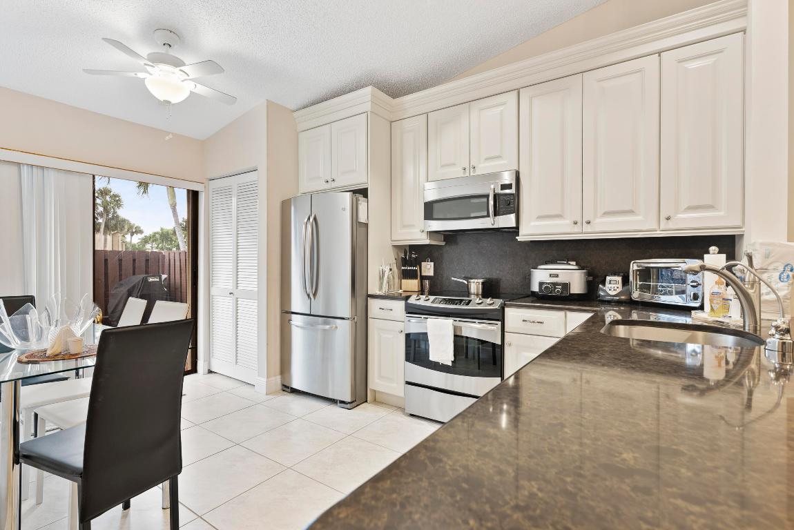 823 Sky Pine Way D, Greenacres Unit: D