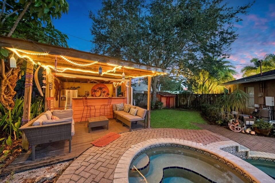 2220 W Pineridge Court, Delray Beach