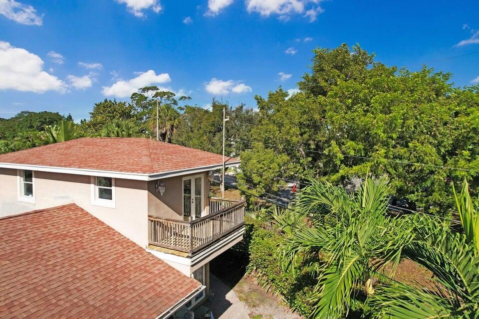 2220 W Pineridge Court, Delray Beach