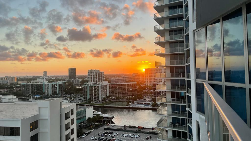 3101 S Ocean Drive 1807, Hollywood Unit: 1807