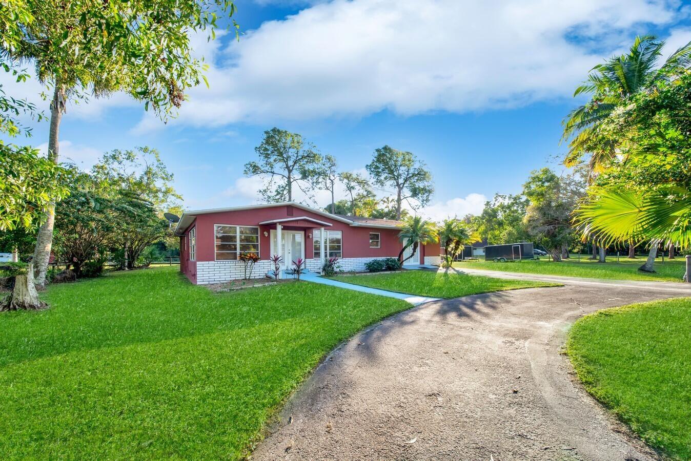 11424 165th Road N