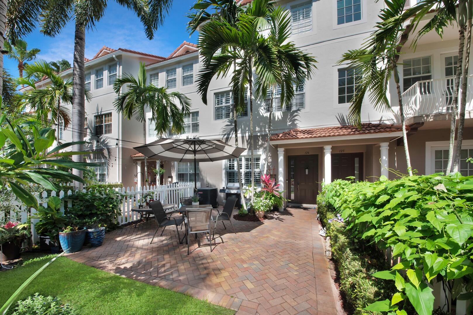 126 Ocean Cay Way 27, Hypoluxo Unit: 27