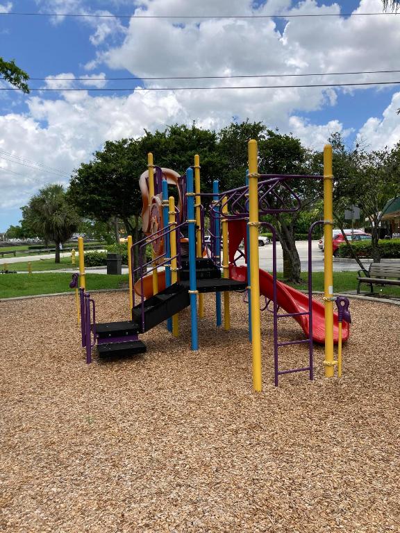 801 NW 46th Avenue 801, Plantation Unit: 801