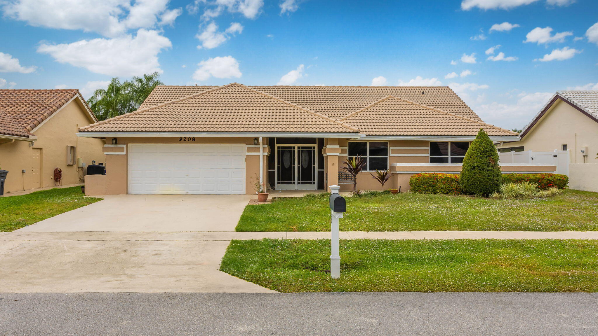 9208 Sun Pointe Drive, Boynton Beach