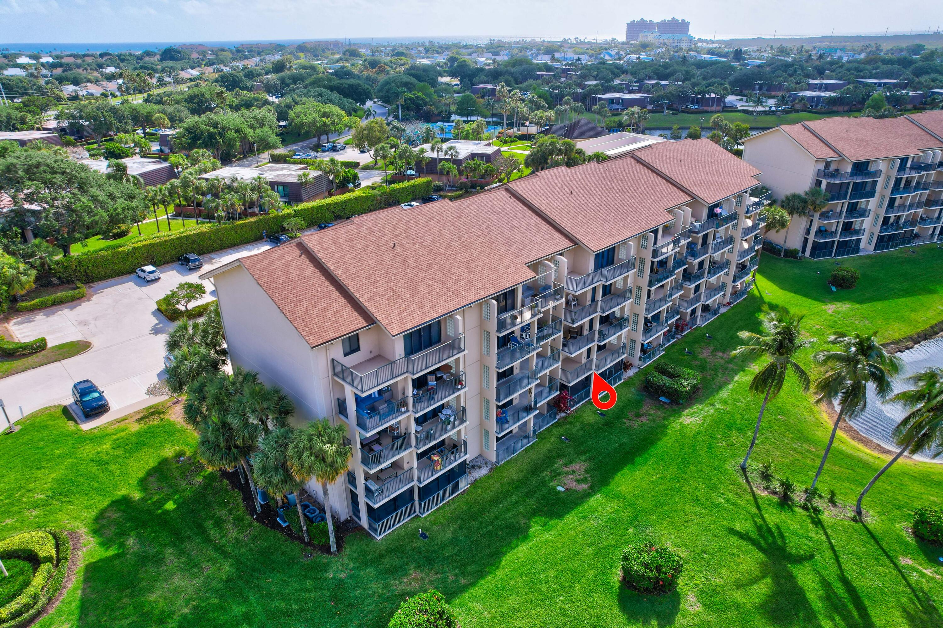 501 Seafarer Circle 204